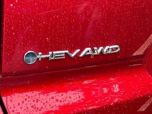 Certified 2025 Toyota Crown Signia AWD/4WD image 11