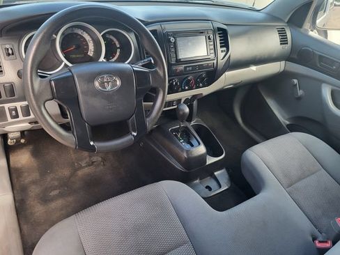 Used 2014 Toyota Tacoma 2WD Regular Cab image 19