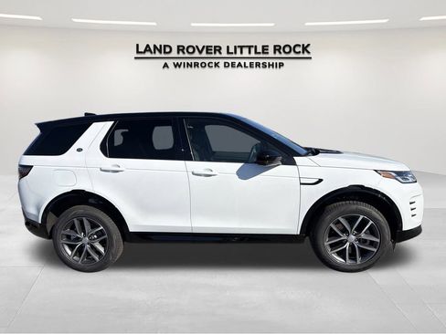 New 2026 Land Rover Discovery Sport Landmark image 4