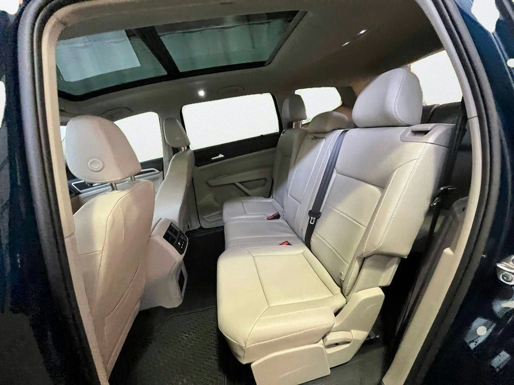 Used 2023 Volkswagen Atlas SE w/ Panoramic Sunroof Package AWD/4WD image 26