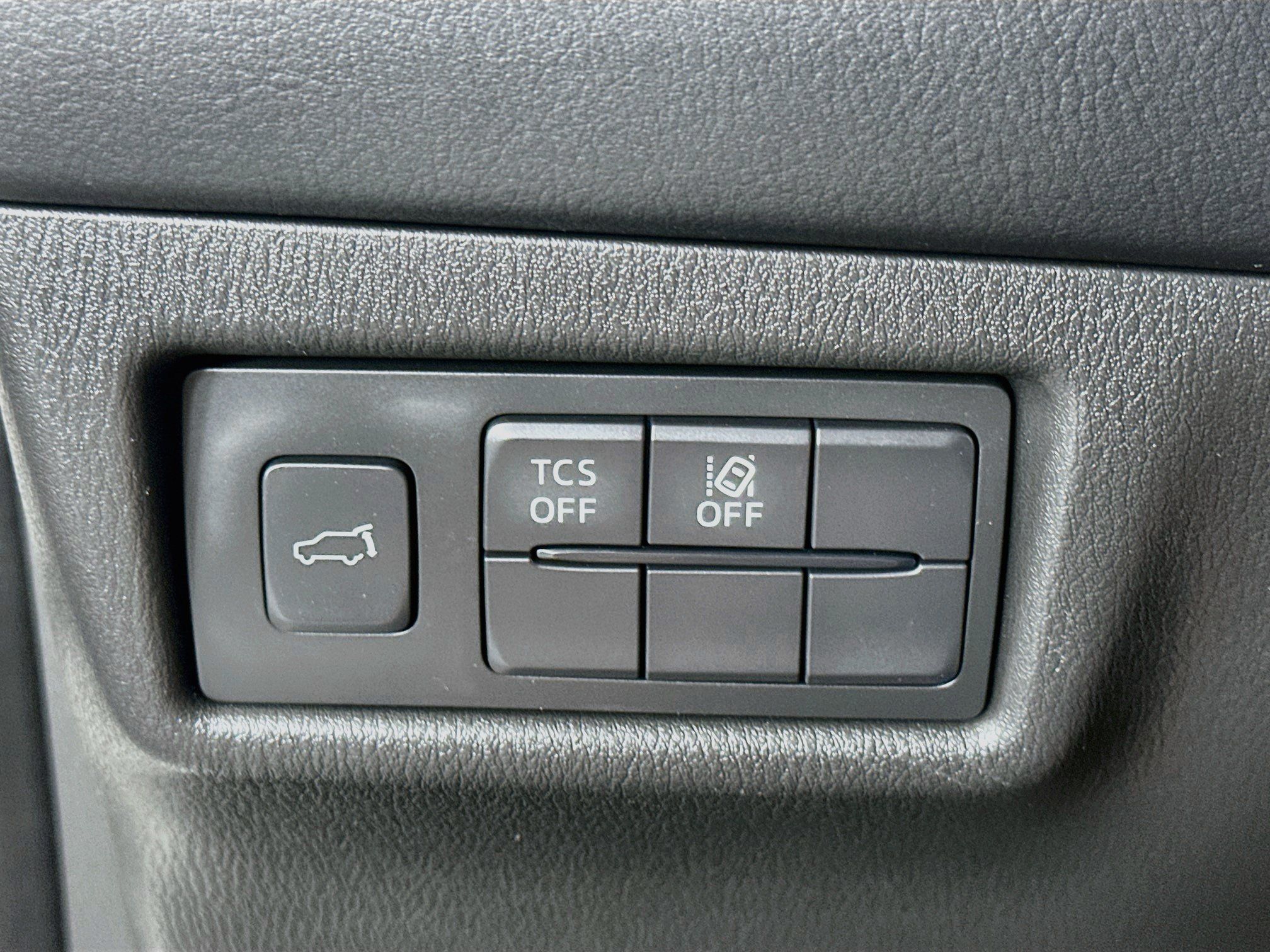 Used 2020 MAZDA CX-5 Touring FWD image 17