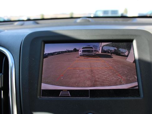 Used 2024 Chevrolet Equinox LT image 19