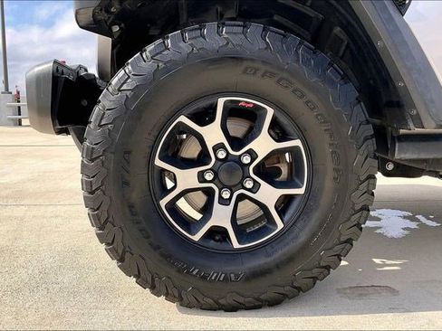 Used 2019 Jeep Wrangler Unlimited Rubicon image 9