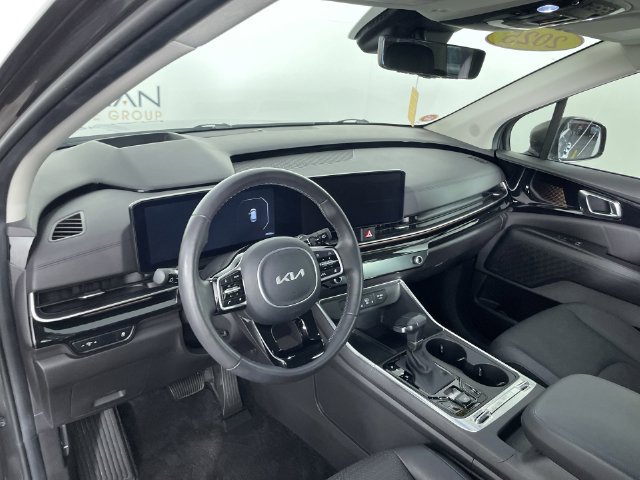Used 2025 Kia Carnival SX Prestige FWD image 20
