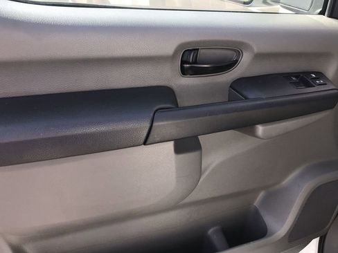 Used 2016 Nissan NV 3500 SL RWD image 13