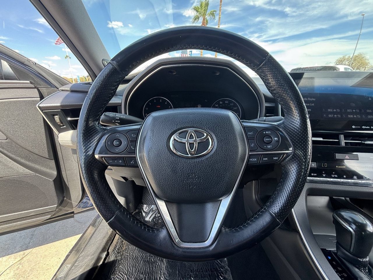 Used 2019 Toyota Avalon Touring w/ Advanced Safety Package FWD image 27