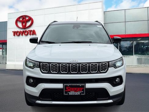 Used 2024 Jeep Compass Limited AWD/4WD image 13