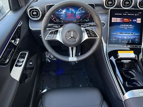 New 2027 Mercedes-Benz GLC 300 image 13