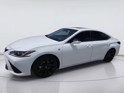 Used 2024 Lexus ES 350 F Sport w/ Accessory Package (Z2) FWD image 4