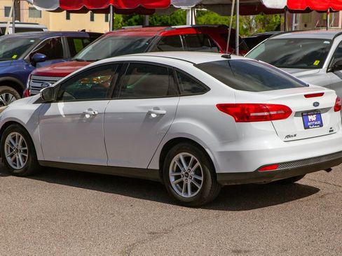 Used 2015 Ford Focus SE FWD image 7