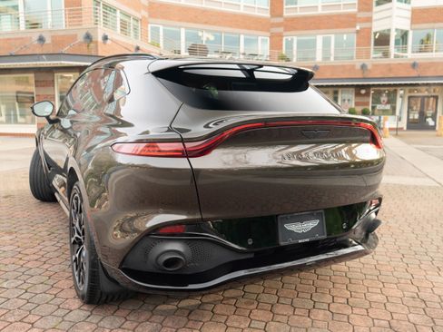 Used 2021 Aston Martin DBX image 51