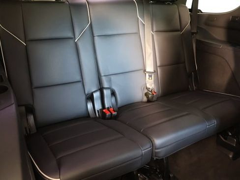Used 2023 Cadillac Escalade Sport AWD/4WD image 23