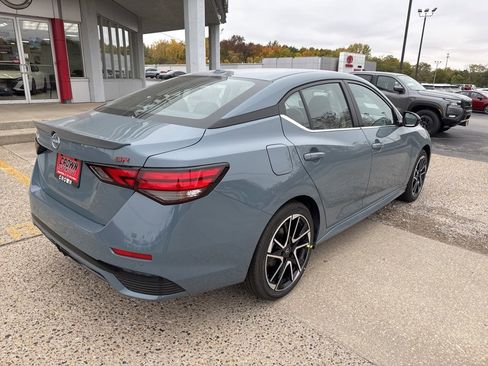 New 2025 Nissan Sentra SR image 4