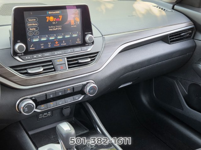 Used 2024 Nissan Altima 2.5 SV FWD image 24