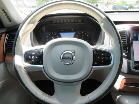 Used 2021 Volvo XC90 T6 Momentum w/ Advanced Package AWD/4WD image 24
