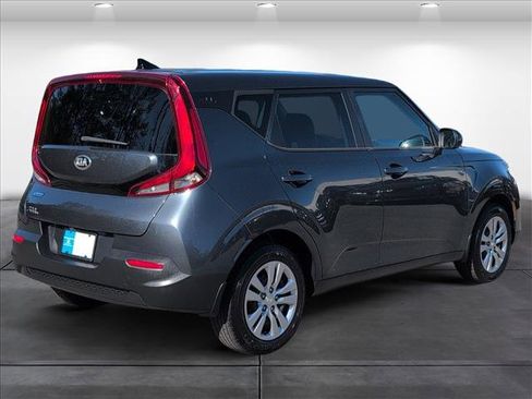 Used 2020 Kia Soul LX image 5