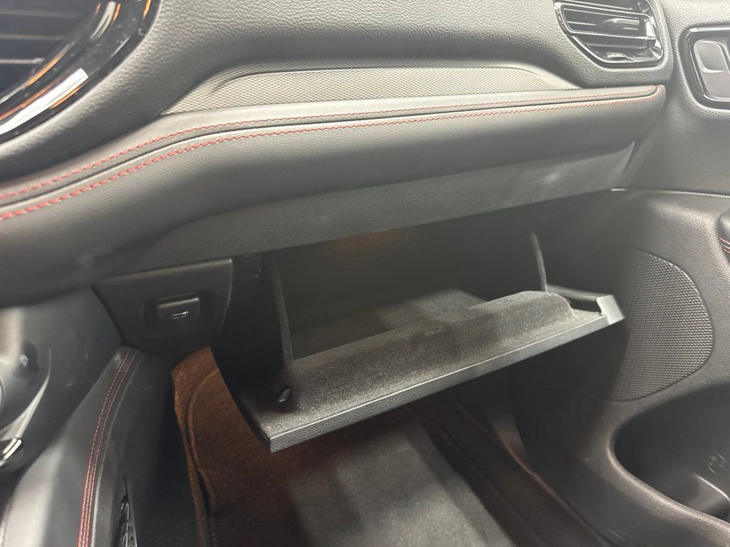 Used 2025 Dodge Durango GT RWD image 26