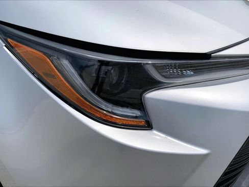 Used 2025 Toyota Corolla LE FWD image 26