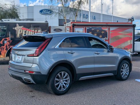 Used 2023 Cadillac XT4 Premium Luxury image 6