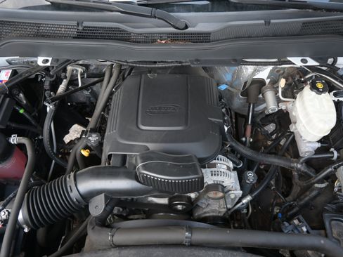 Used 2017 Chevrolet Silverado 2500 W/T RWD image 32