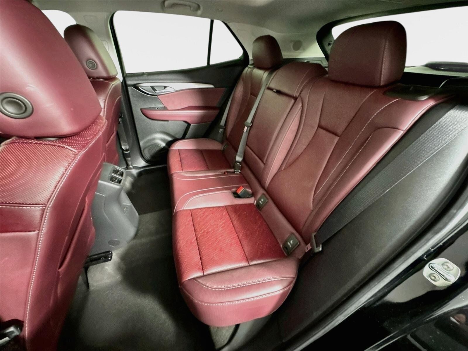 Certified 2025 Buick Envision Sport Touring AWD/4WD image 24