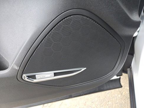 New 2025 Buick Envision Sport Touring image 9