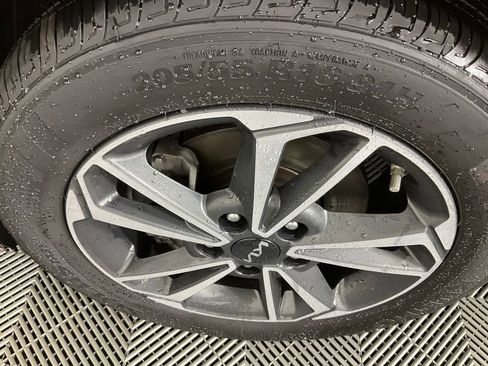 Used 2023 Kia Forte LXS image 10