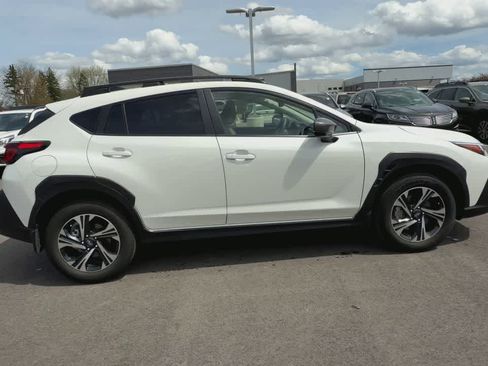 Certified 2024 Subaru Crosstrek 2.0i Premium AWD/4WD image 9