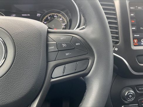 Used 2021 Jeep Cherokee Trailhawk w/ Trailer Tow Group image 11