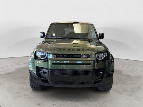 New 2026 Land Rover Defender 110 X-Dynamic SE image 8