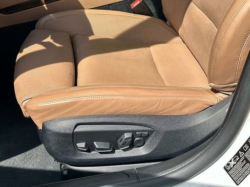 Used 2015 BMW 740Li xDrive image 17