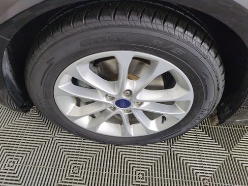 Used 2019 Ford Fusion SE image 27