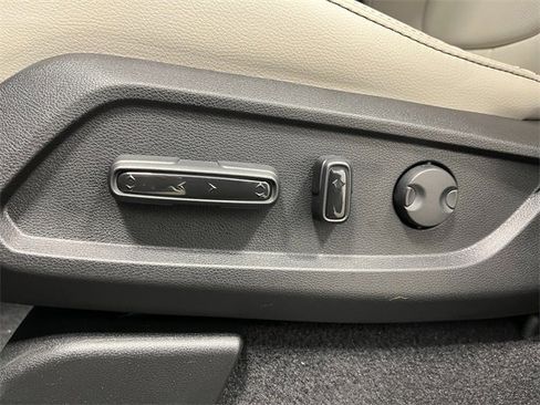 New 2026 Honda Pilot Touring image 11