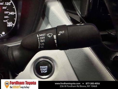Used 2024 Toyota Corolla SE w/ SE Premium Package FWD image 21