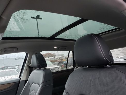 New 2026 Volkswagen Atlas SE image 7