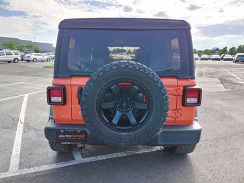 Used 2018 Jeep Wrangler Unlimited Sport AWD/4WD image 15
