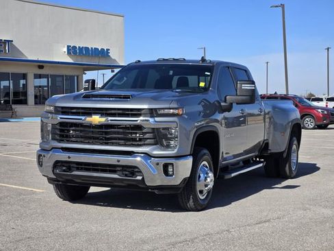 Used 2024 Chevrolet Silverado 3500 LT w/ Safety Package image 3