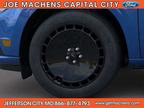 New 2026 Ford Maverick Lobo image 21