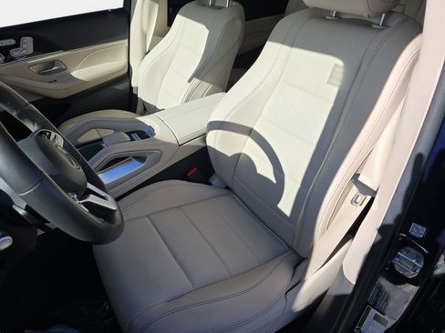 Used 2020 Mercedes-Benz GLS 450 4MATIC image 15