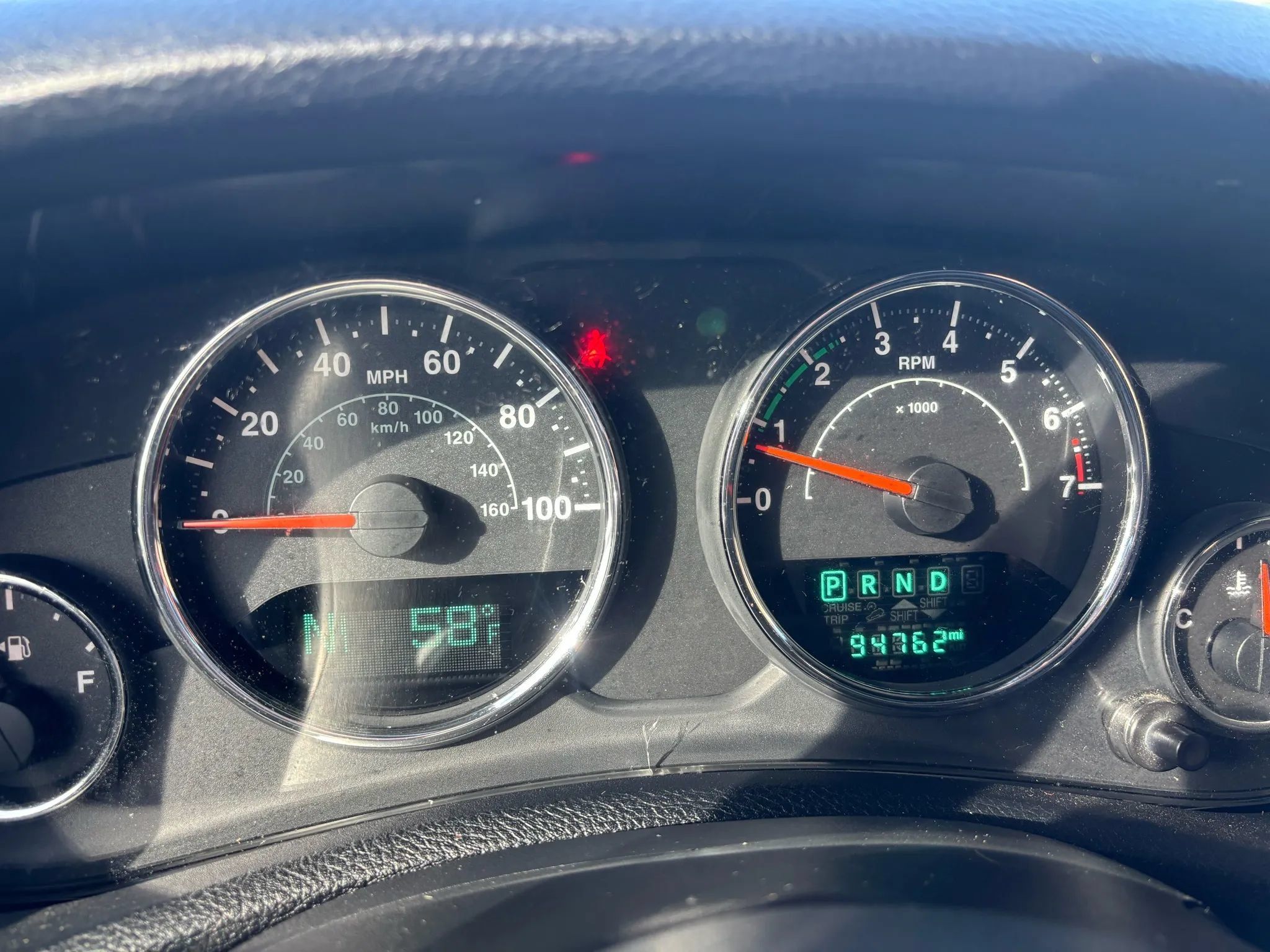 Used 2017 Jeep Wrangler Unlimited Sahara w/ Connectivity Group AWD/4WD image 14