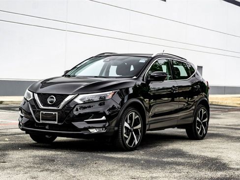 Used 2022 Nissan Rogue Sport SL w/ Premium Package image 9