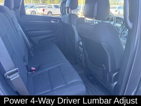 Used 2017 Jeep Grand Cherokee Laredo w/ Quick Order Package 2BE image 7