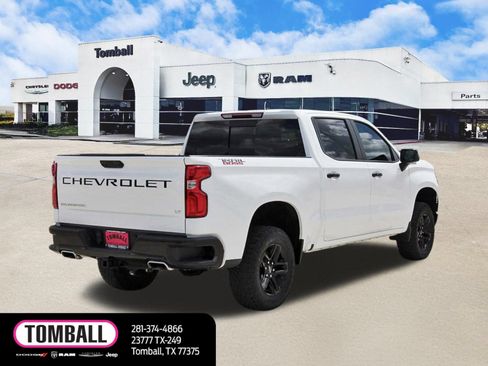 Used 2024 Chevrolet Silverado 1500 LT Trail Boss w/ Convenience Package II AWD/4WD image 7
