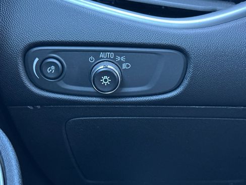 Used 2024 Chevrolet Malibu LT image 34