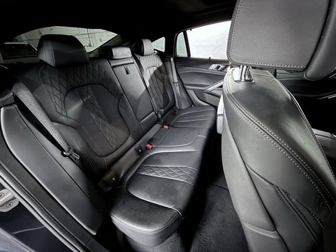 Used 2020 BMW X6 M50i w/ Executive Package image 25