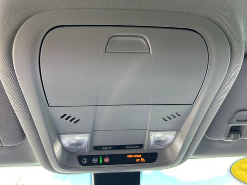 Used 2023 Chevrolet Equinox LT image 13