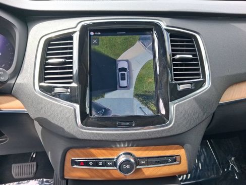 Used 2023 Volvo XC90 B5 Plus w/ Protection Package Premier AWD/4WD image 21
