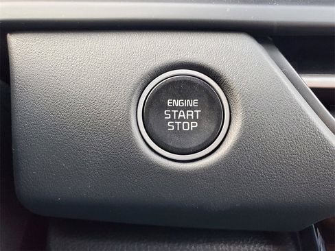 New 2026 Kia Seltos SX image 18