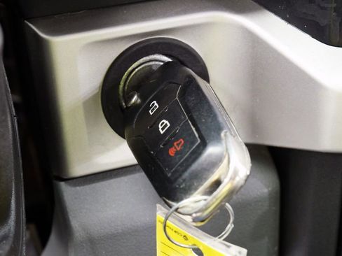 Used 2023 Ford F250 XLT AWD/4WD image 26