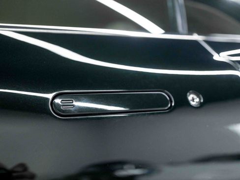 Used 2006 Aston Martin DB9 Volante RWD image 26